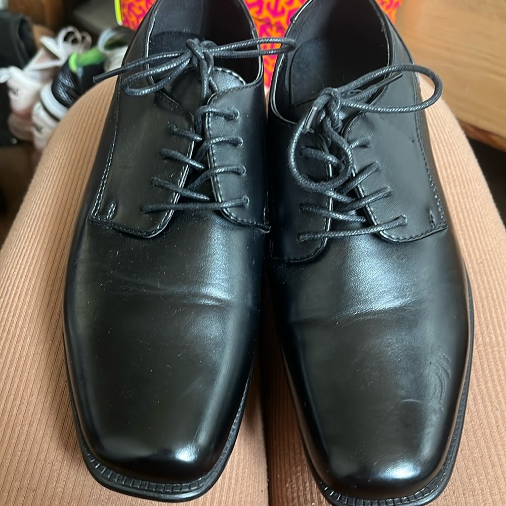 Perry Ellis Portfolio boys black dress shoes size 5